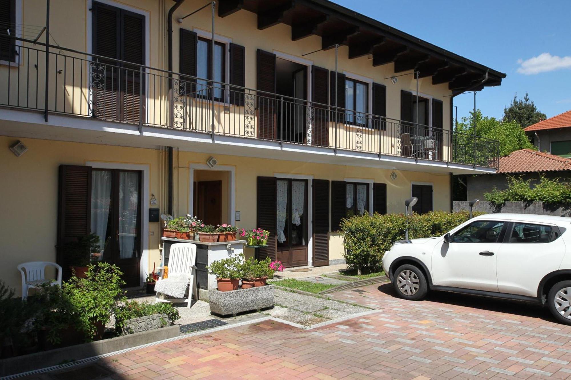 Petalo Bianco 100M From Lake - Happy Rentals Baveno Extérieur photo