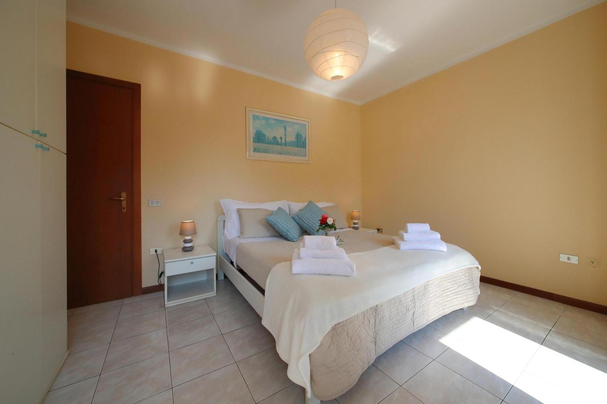 Petalo Bianco 100M From Lake - Happy Rentals Baveno Extérieur photo