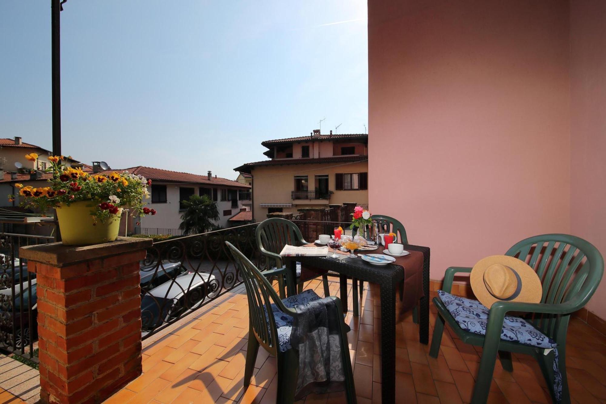 Petalo Bianco 100M From Lake - Happy Rentals Baveno Extérieur photo